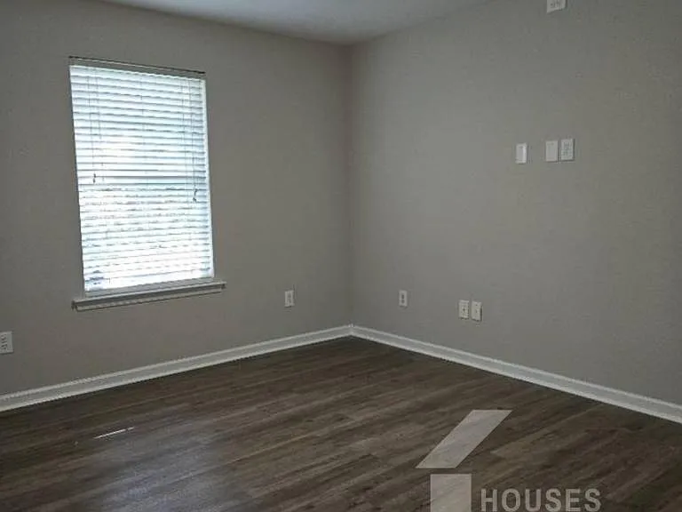 20 Laurelhurst Ct — Photo 9
