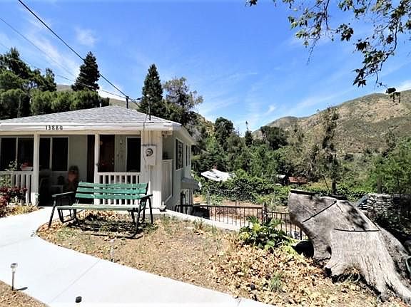 2nd image of 13880 Pollard Dr