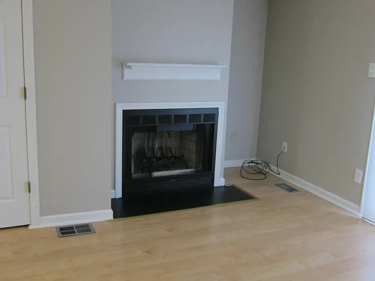 5 W Meadow Ln #4 — Photo 3