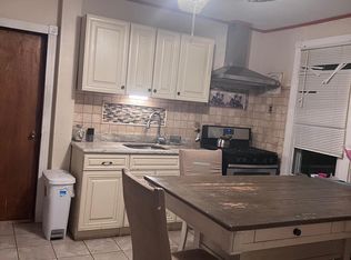 6324 Shelbourne St, Philadelphia, PA 19111