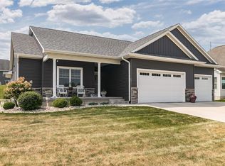 6415 Ushers Ridge Dr NE, Cedar Rapids, IA 52411