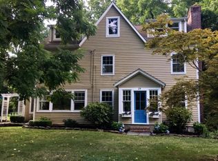 25 Bennett Ln, Little Silver, NJ 07739