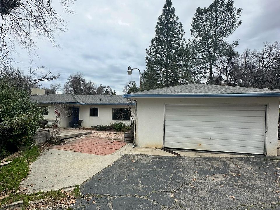 1st image of 42912 Country Club Dr E