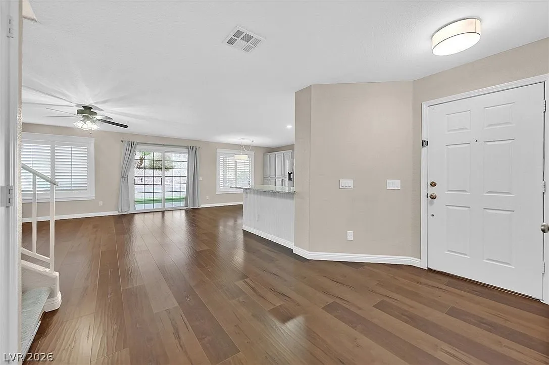 Building Photo - 11120 Gateview Ln