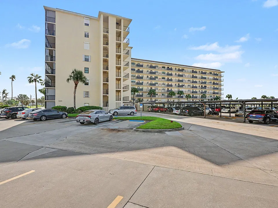 520 Palm Springs Blvd #1-309