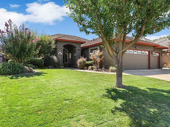 4th image of 2658 Paradise Dr