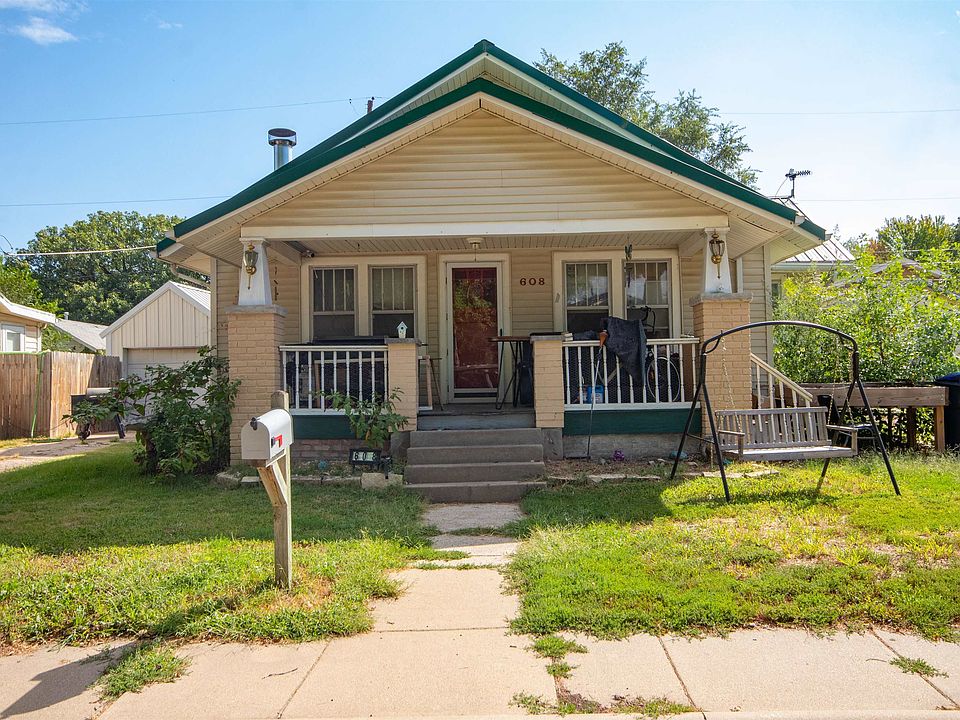 1st image of 608 Houser Dr