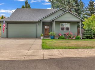 925 E 2nd St, Yamhill, OR