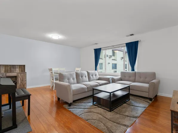 2 Washington Court #4, Stamford, CT 06902