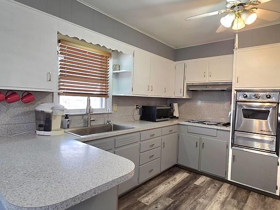 3rd image of 836 Santa Maria Dr