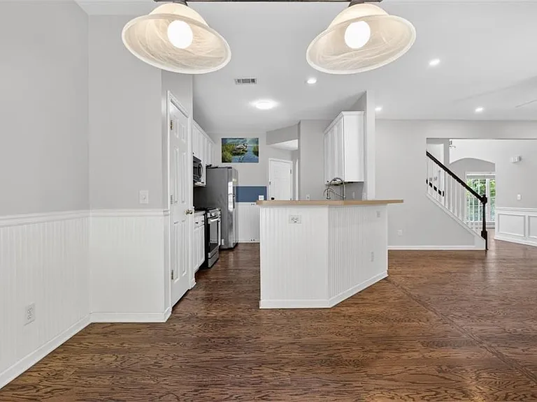 28 Stonehenge Ct — Photo 18