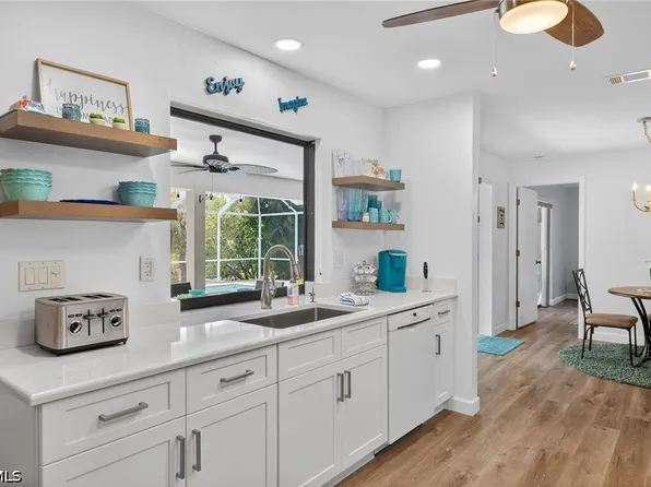 1510 SW 52nd Ln, Cape Coral, FL 33914