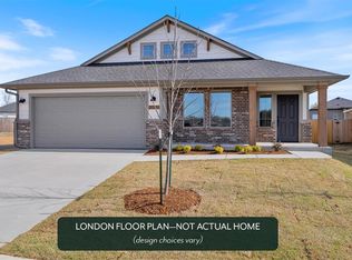 8717 Spruce St, Edmond, OK 73003