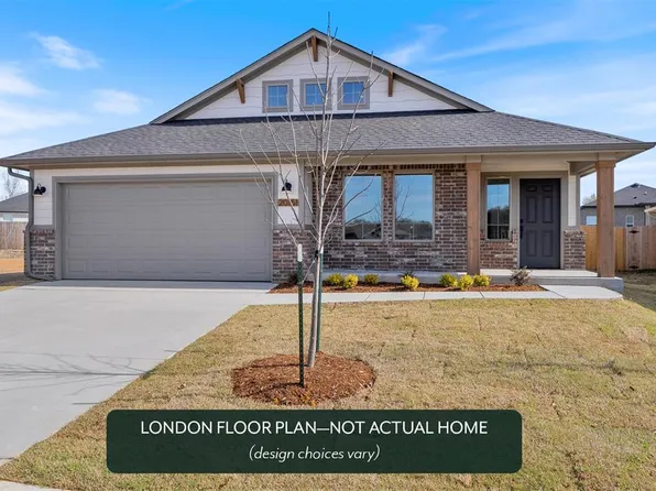 8717 Spruce St, Edmond, OK 73003