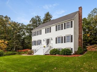 3 Kitty Cat Ln, Maynard, MA 01754