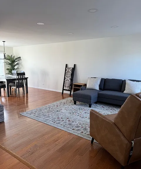 6816 Twin Falls Dr — Photo 3