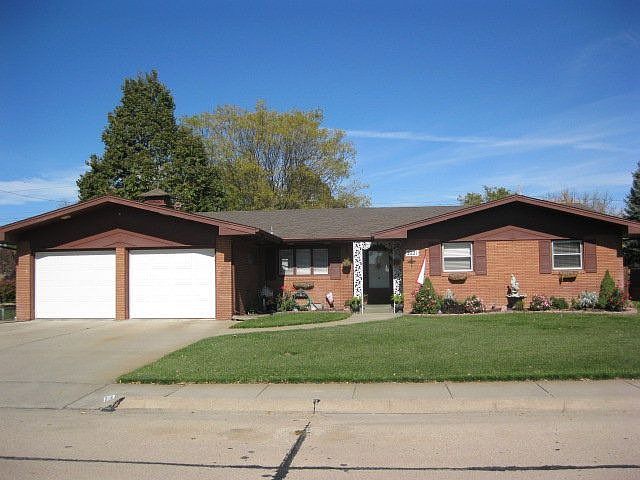 1st image of 2221 Cedarberry Ln