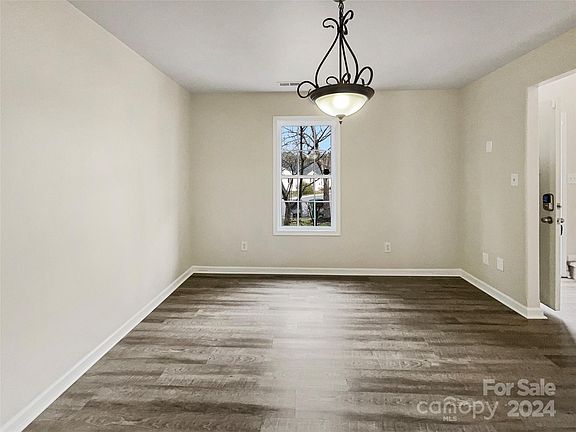 4th image of 10609 Spring Rain Ct