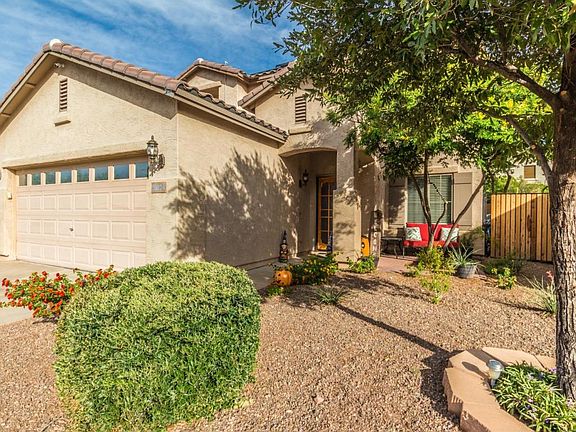 3rd image of 26174 W Yukon Dr