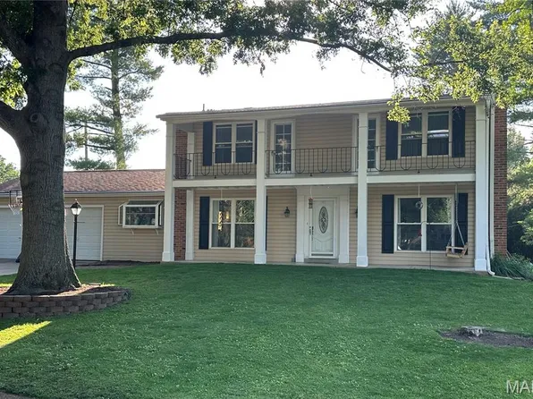 1417 Sunview Dr, Saint Louis, MO 63146