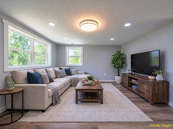 3rd image of 230 Pisgah Rd