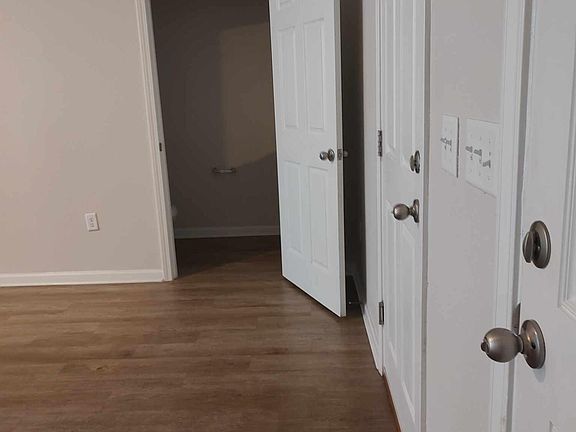 4th image of 7812 PLAYSCHOOL Lane