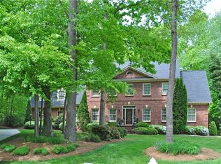 5 Elm Grove Ct, Greensboro, NC 27405