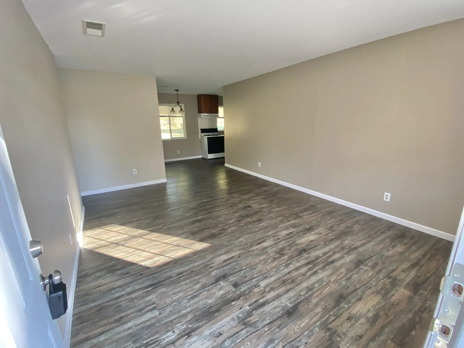 326 West Avenue NEW - B — Photo 3