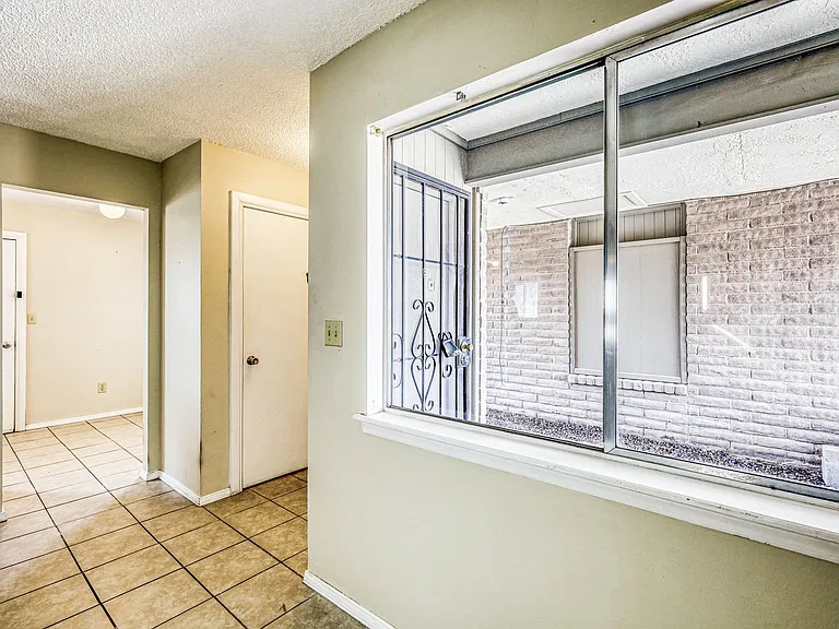 4555 Sun Valley Dr — Photo 30