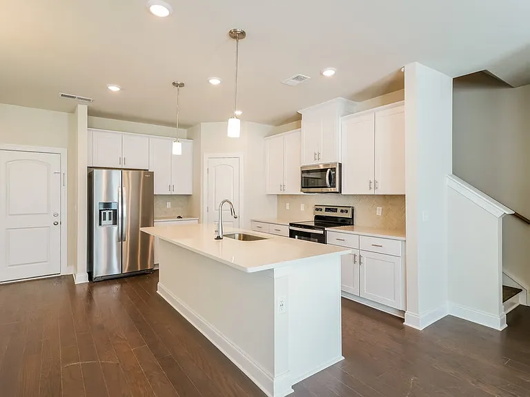 1731 Tahoma Dr — Photo 6
