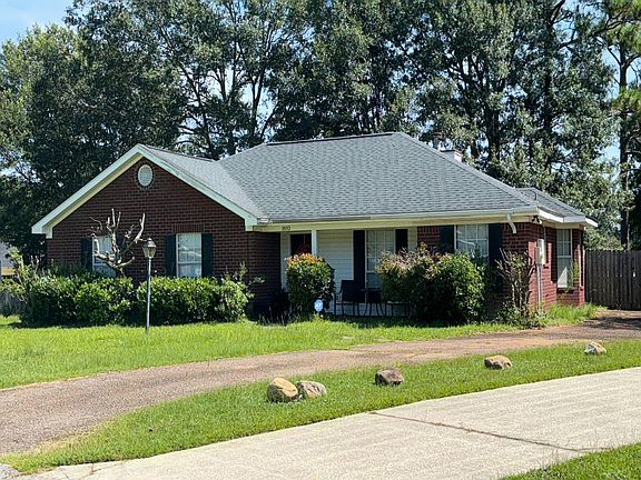 2nd image of 1810 Woodland Hills Ct