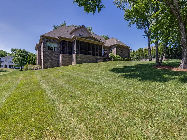 8231 Glover Dr — Photo 78