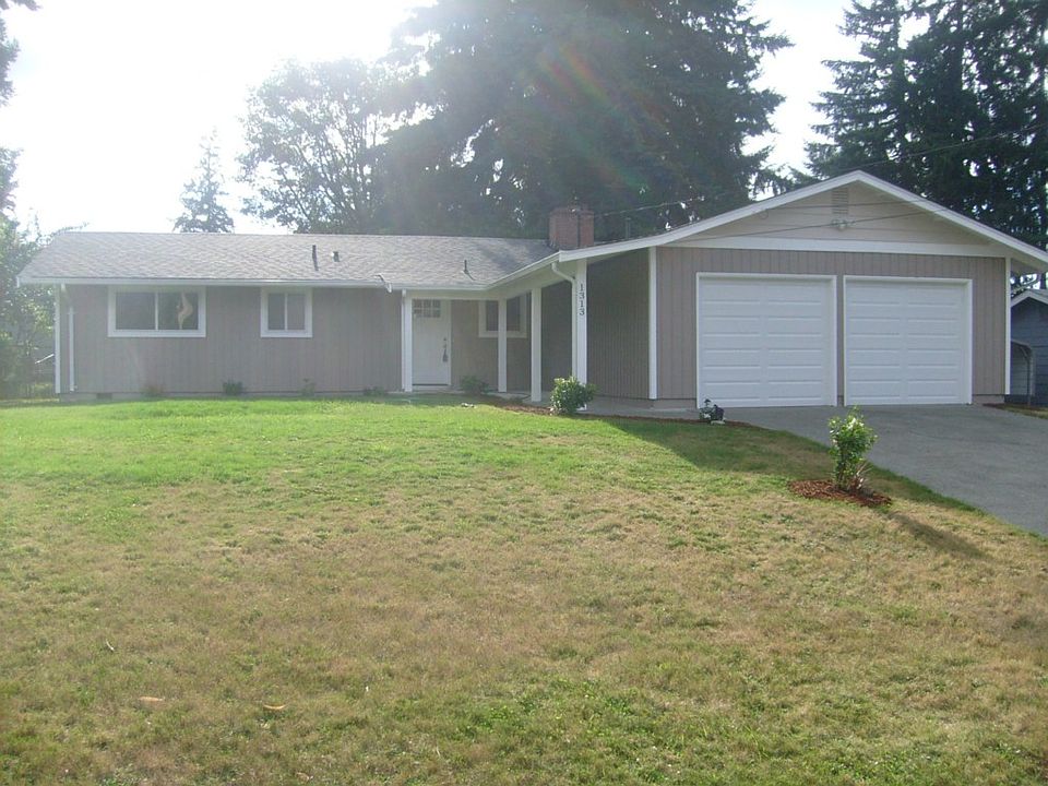 1st image of 1313 Neil St NE