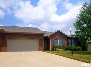 3507 Cattail Cv, Pekin, IL
