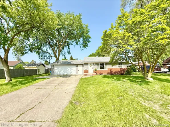 613 Oda St, Davison, MI 48423