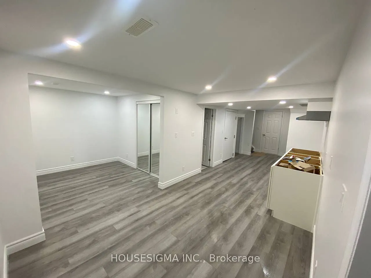 Studio, $1,590 — Photo 2