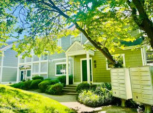 10 Lake Ave, Louisville, KY 40206