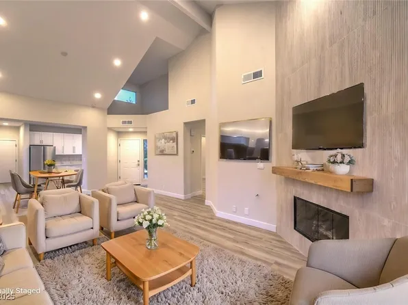 5010 Crooked Stick Way, Las Vegas, NV 89113