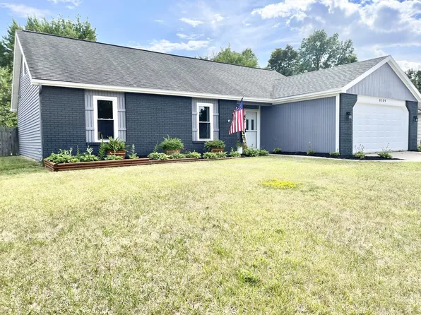 8109 Pepperwood Ct, Fort Wayne, IN 46818
