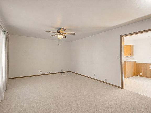 4th image of 6313 N Michigan Ave
