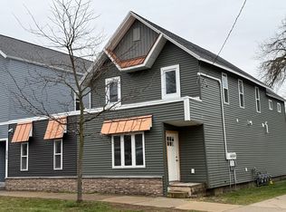 352 Spencer St NE APT 1, Grand Rapids, MI 49505