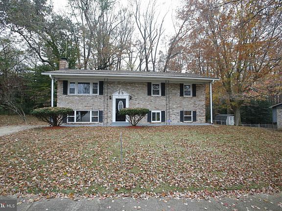 2nd image of 9207 Greenfield Ln