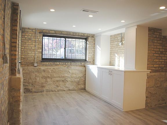 4th image of 2261 N Kedzie Blvd