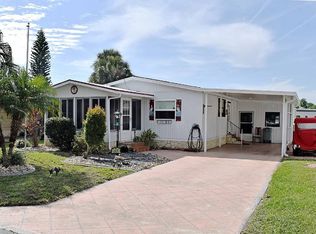 2431 Lakeside Dr, Leesburg, FL 34788