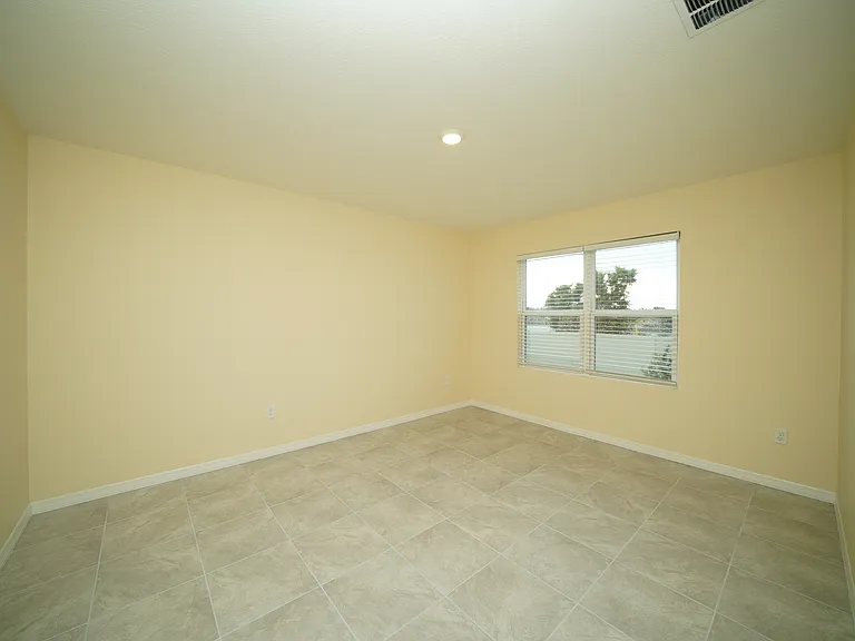 4325 Deleon St — Photo 20