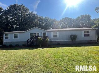 3106 N Stewart Dr, Marion, IL 62959