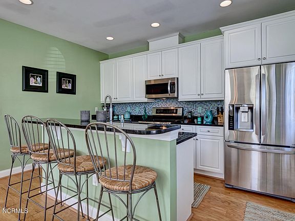 2nd image of 338 Marina View Dr