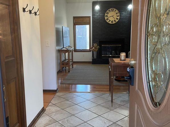 (undisclosed Address)