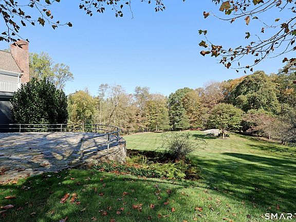 5th image of 36 Fox Run Road