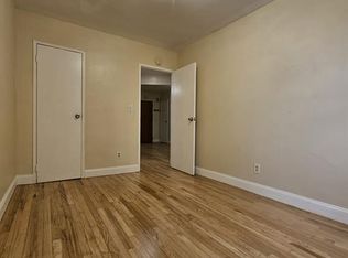 131 S 14th Ave #1, Mount Vernon, NY 10550